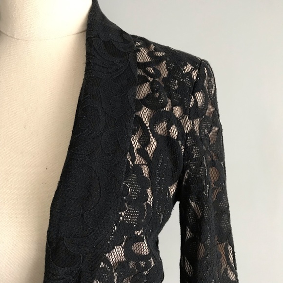 ~SOLD~ PORTMANS Size 8 Black Lace Blazer - Picture 3 of 16